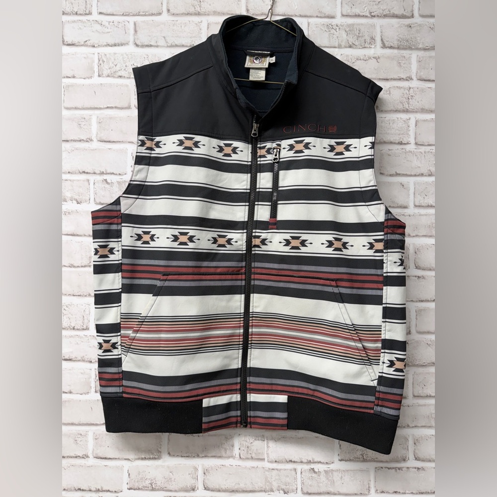 Cinch men’s sz XL Black and Multicolor fleece lined Vest